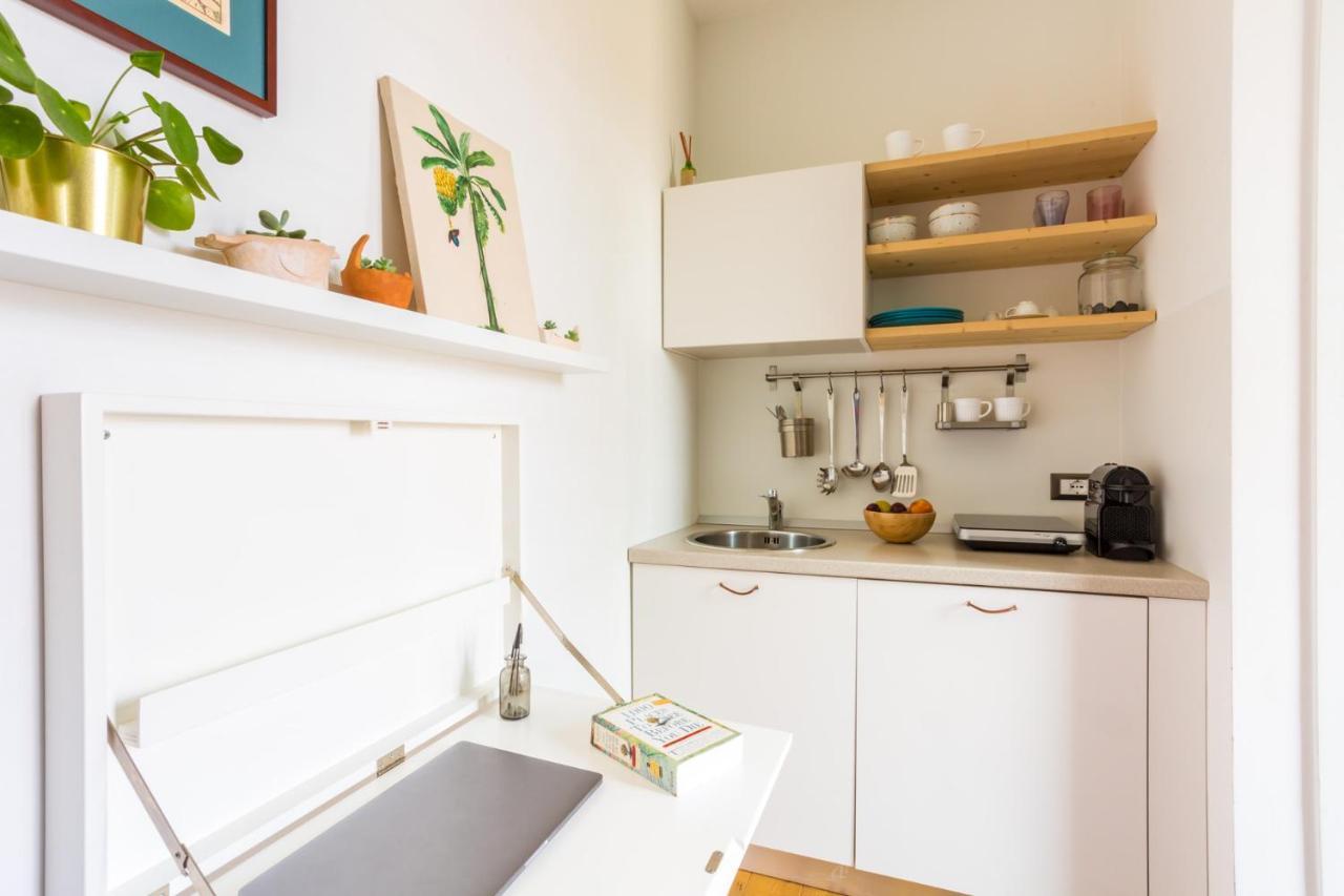 Tropical Micro Studio With Terrace And Duomo Views Milánó Kültér fotó