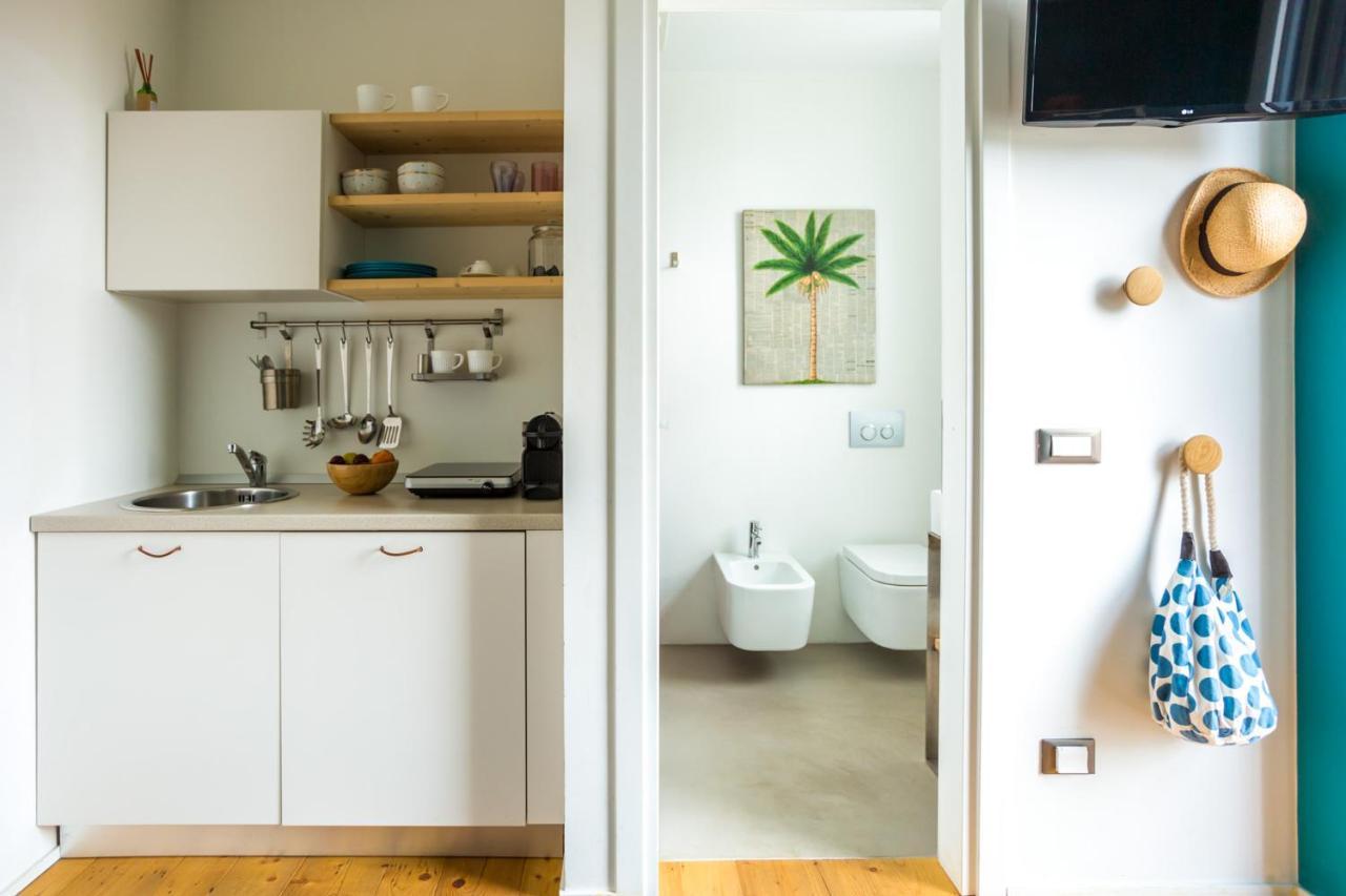 Tropical Micro Studio With Terrace And Duomo Views Milánó Kültér fotó